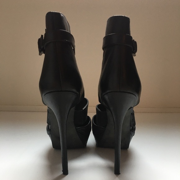 Nordstrom Trouve Black Buckle Leather Heels - Picture 3 of 8